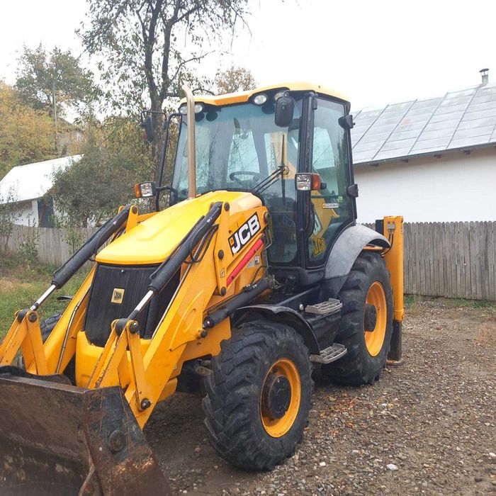 Buldoexcavator Jcb 3cx joystick 2011 de închiriat