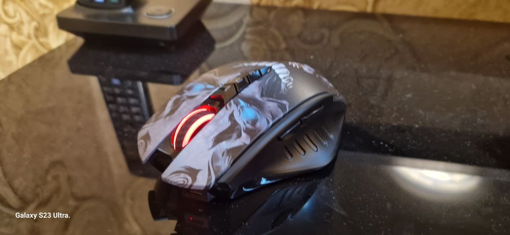 Bloody 80 мишка сотилади.