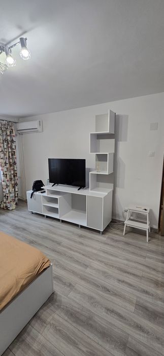 Garsoniera de inchiriat