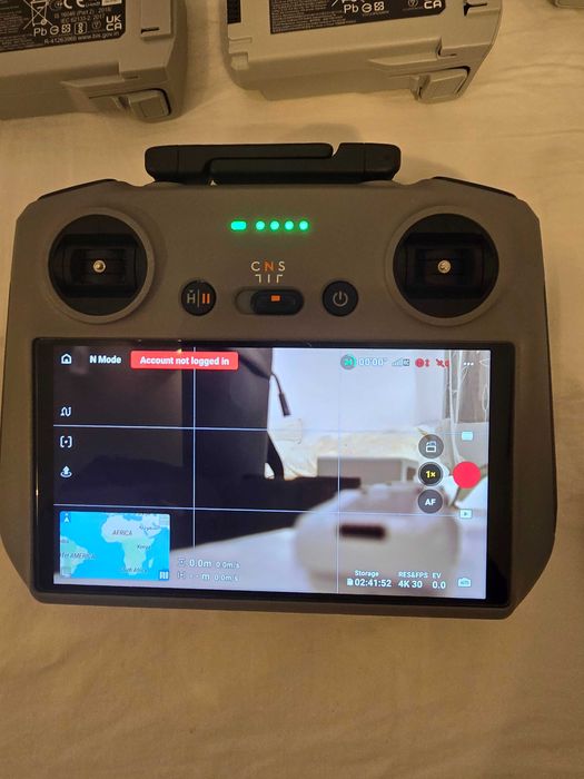 Drona DJI Mini 4 PRO Fly More Combo, CA NOUA, doar 7 ore functionare