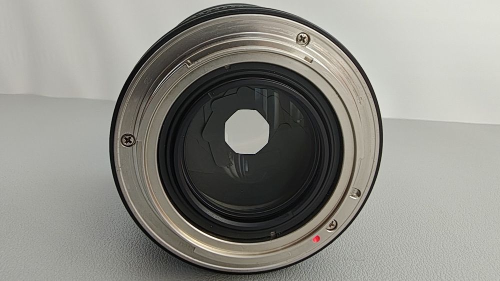 Obiectiv manual Samyang 85mm montura Canon EF