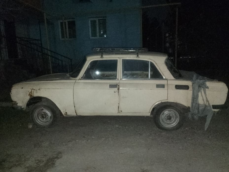 АЗЛК москвич 2140