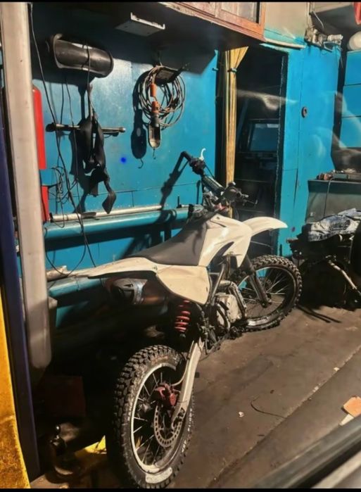 Продам питбайк yx125