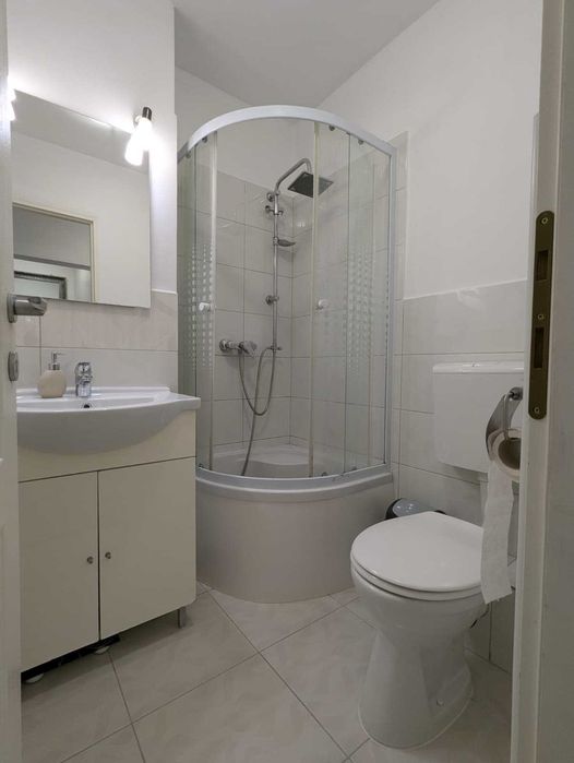 Apartamentul s-a inchiriat.
