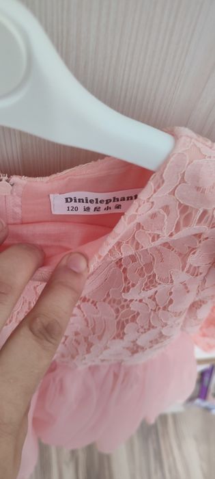 Продам детские вещи на девочку 4-6 лет