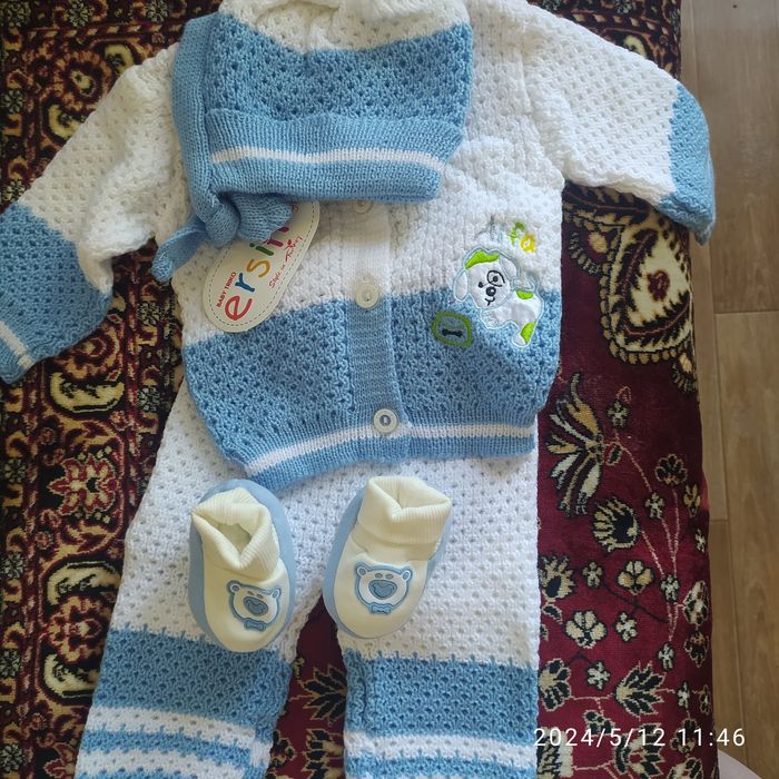 Детский костюм с пинетками