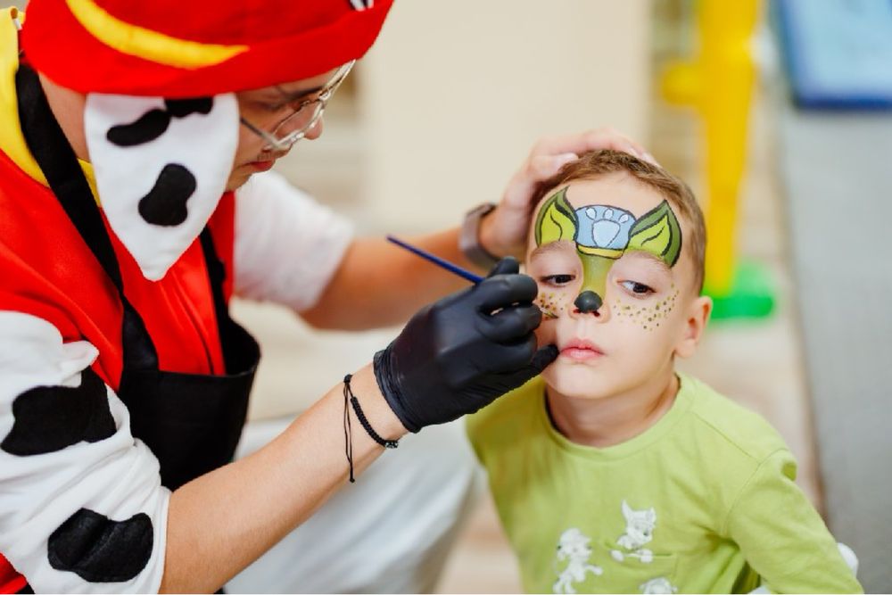 Animatori pentru copii/Ursitoare botez/Momente artistice