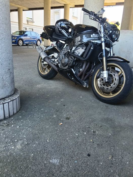 Vînd honda CBR 900