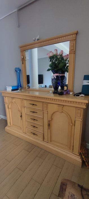 Горка гостиная комод с зеркалом