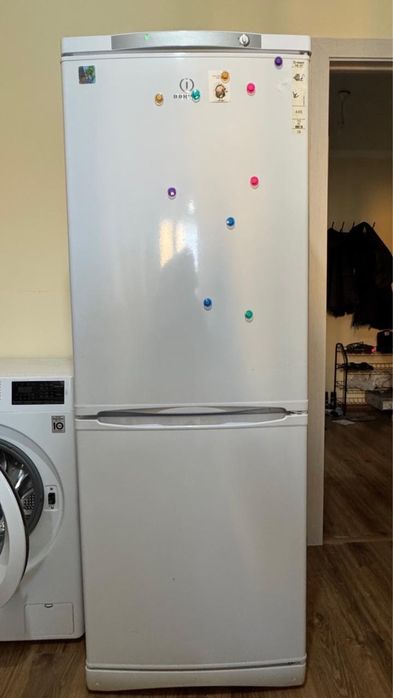 Продам холодильник