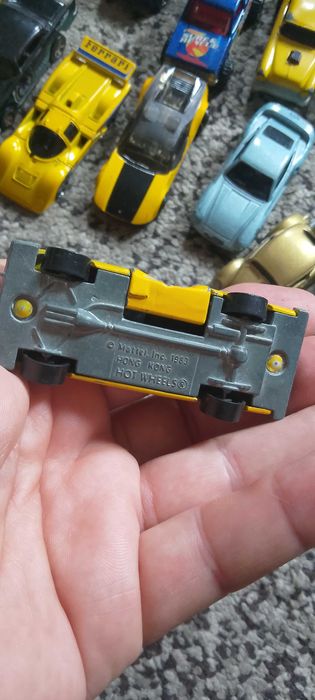 Mașinuțe vechi HotWheels de colecție