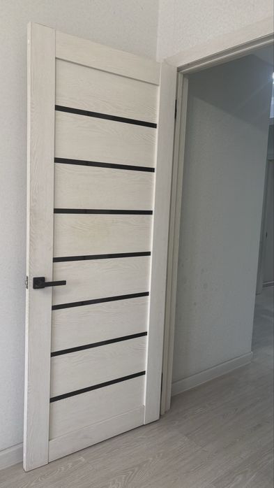 Продается дверь 80,0 1 шт