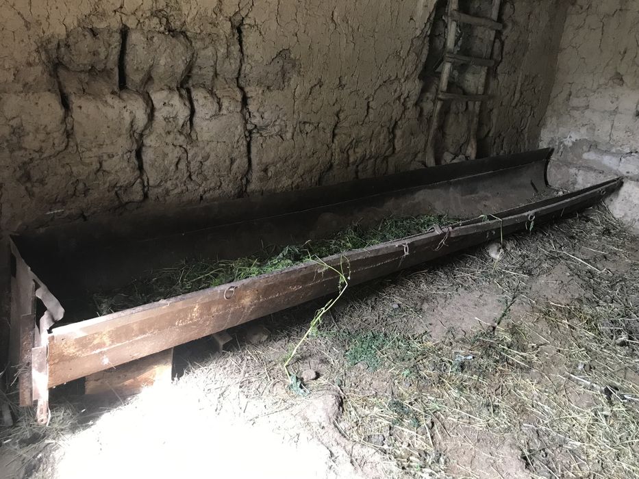 Кормушка акыр сатылады