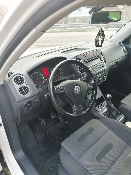 V. W.. Tiguan diesel 4#4