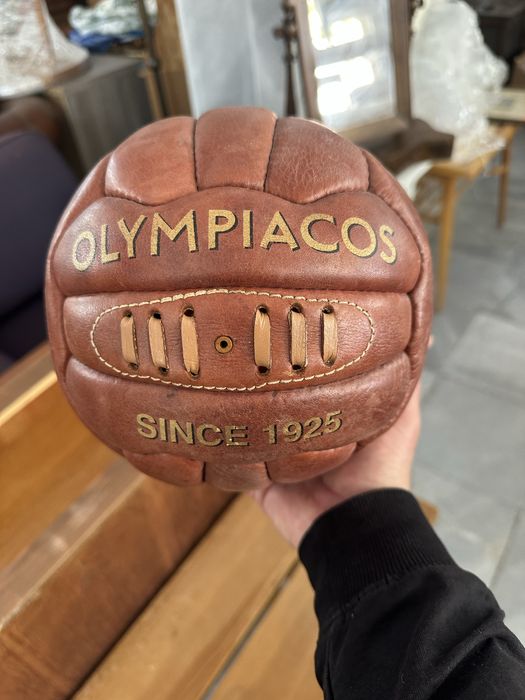 Ретро кожена футболна топка Olympiacos (Since 1925) – колекционерска