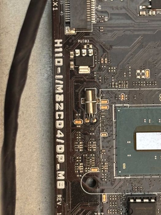 Unitate Intel i3-6100