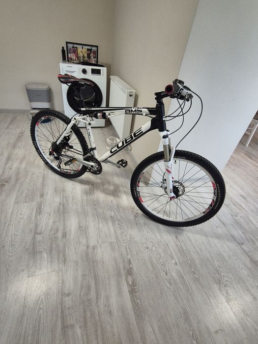 Bicicleta CUBE Ams fullsuspension aer,frane hidraulice,Deore XT