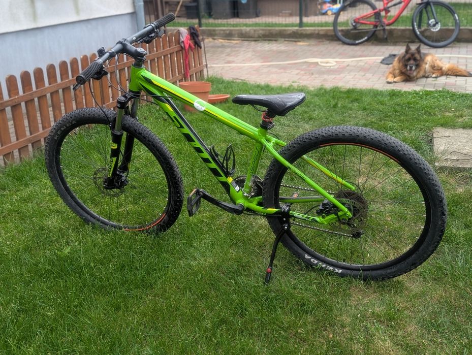 Vând bicicletă MTB Scott 27,5