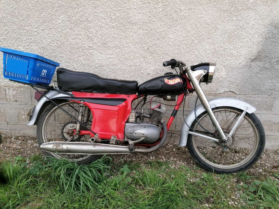 Продавам Минск 125 М 105 1969г. документи