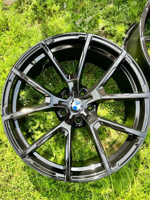 Vând jante bmw r19