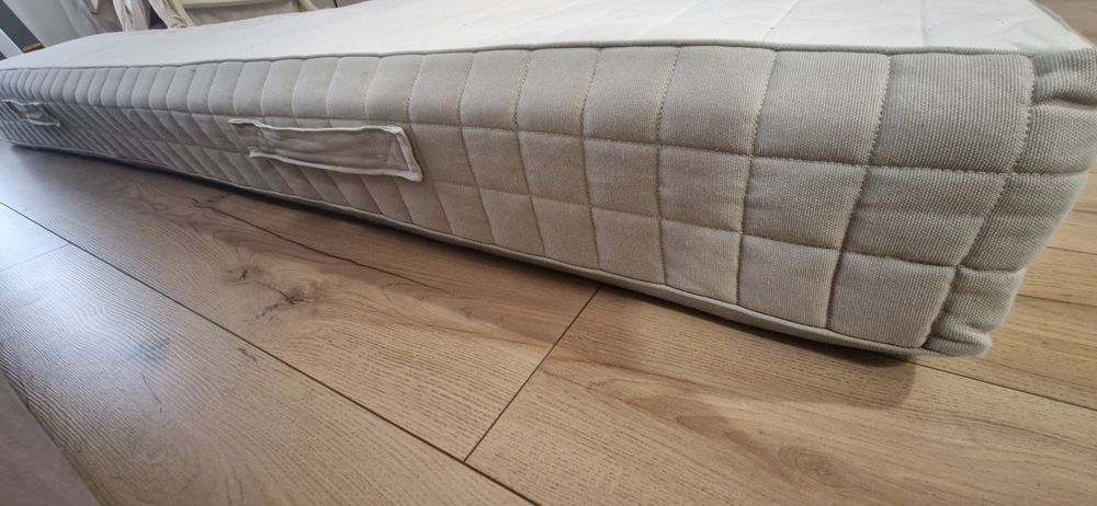 Продам матрас 180×200