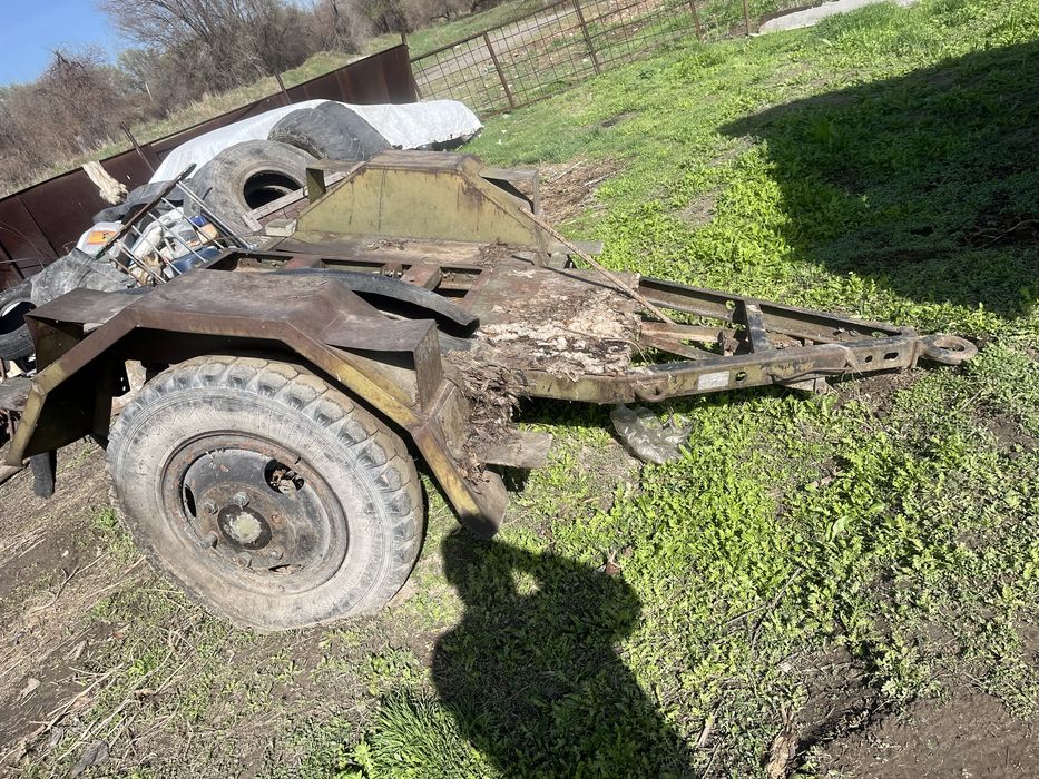 Прицеп один мостовый