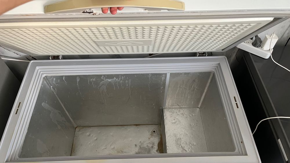 Морозильник продается