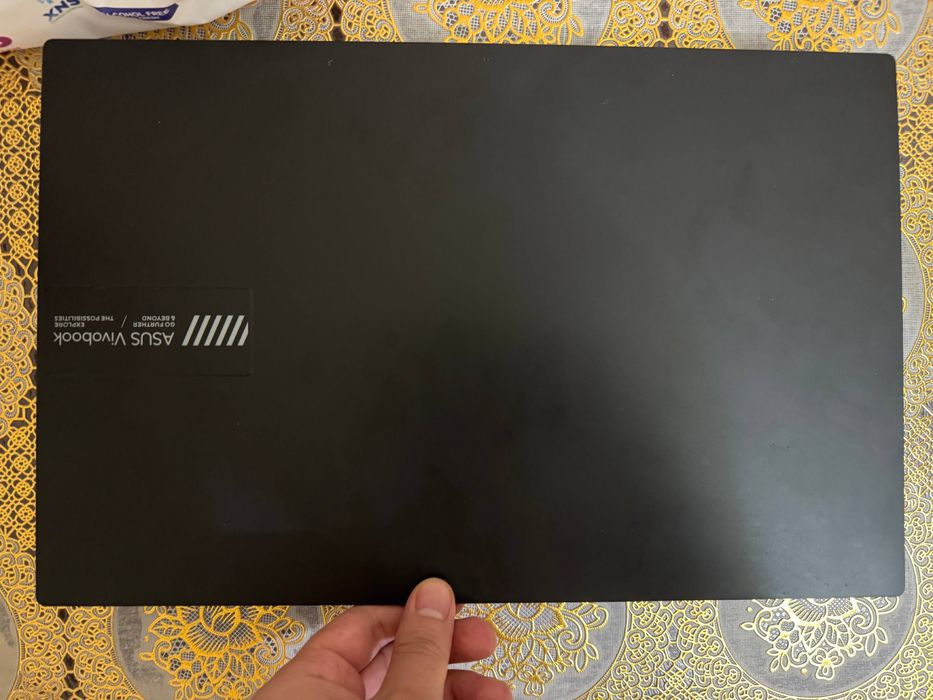 Asus Vivobook noutbook