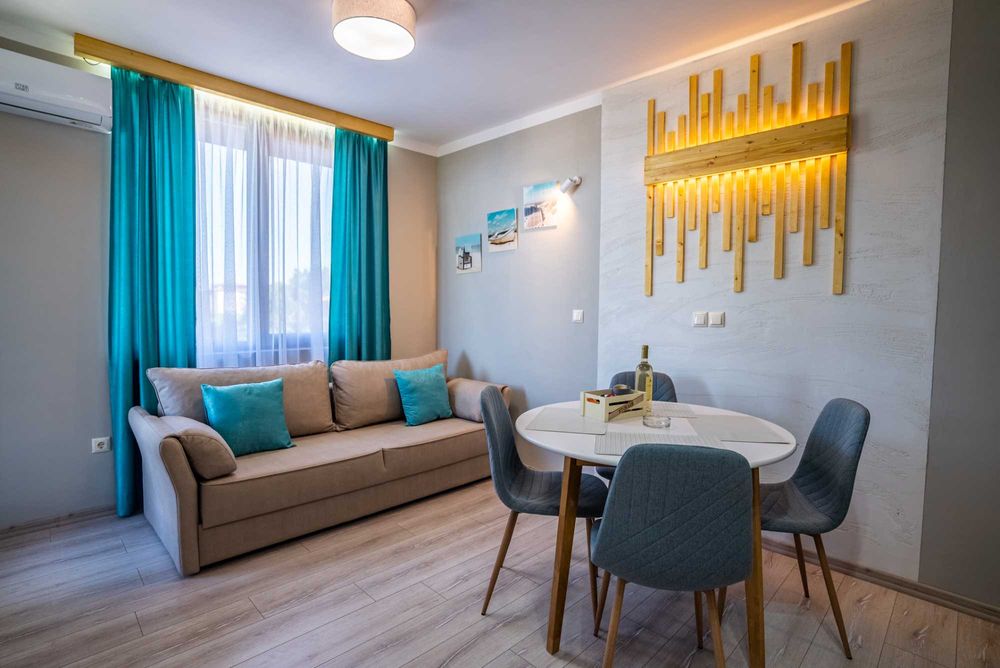 Продава се Четиристаен апартамент в Царево - 105 кв.м за 811 €/кв.м - Снимка #1