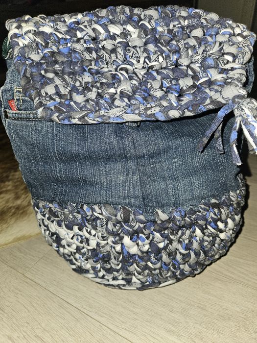 Vand rucsac din blugi cu sfoara impletita
