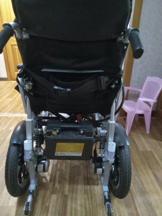 Коляска инвалидная электроприводная.