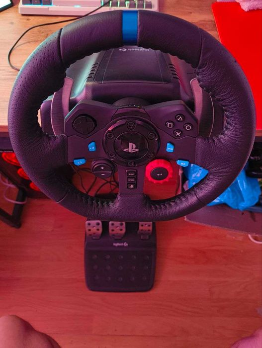 Volan Logitech G29