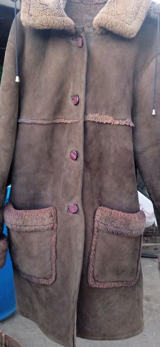 Продам дублёнки в хорошем состоянии.