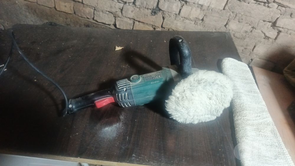 Продаётся полированная машинка