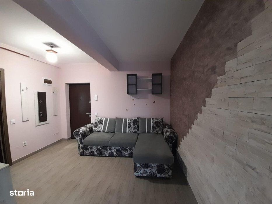Apartament 3 camere, terasa 25 mp, parcare, zona Vivo — fotografia 3