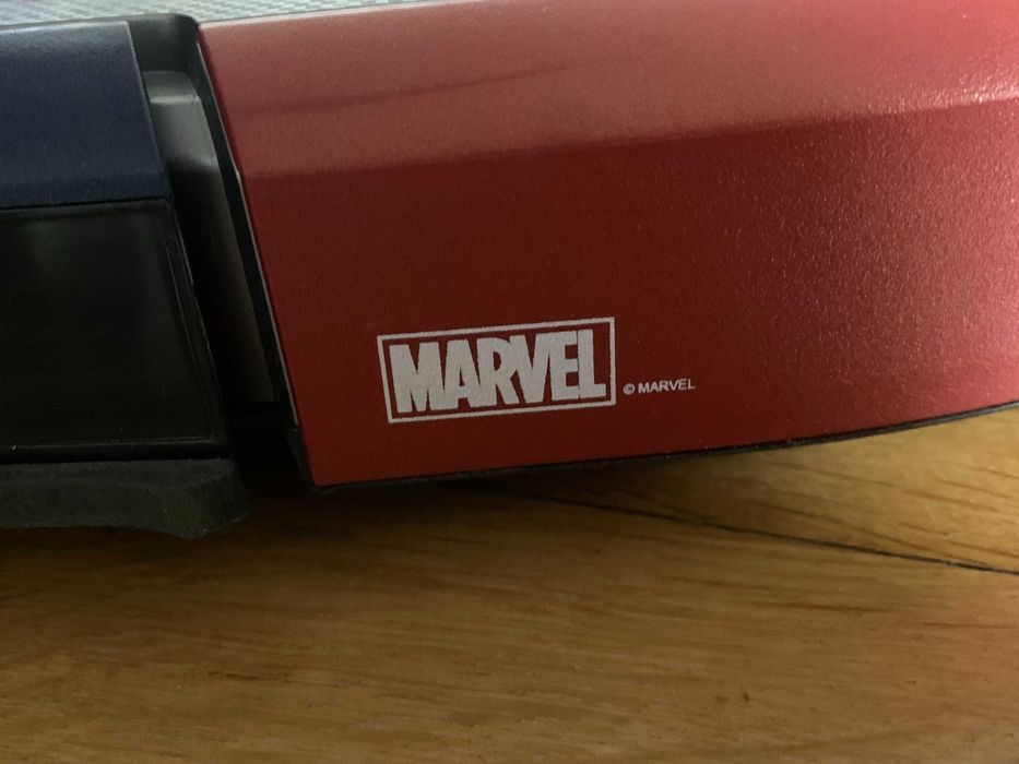 П рахосмукачка робот ECOVACS Robotics Deebot Slim Marvel Edition