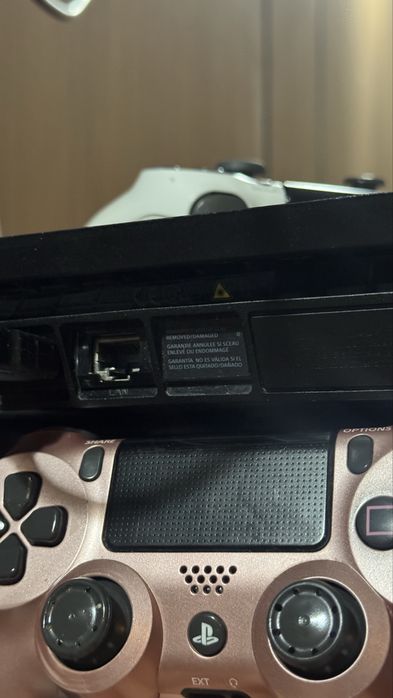 PlayStation 4 Slim +11 игр без ремонта