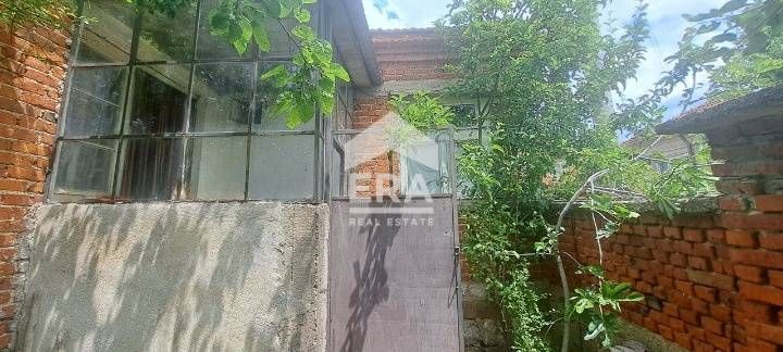 Продава се Къща в с. Подвис, Област Бургас - 62 кв.м за 181 €/кв.м - Снимка #3