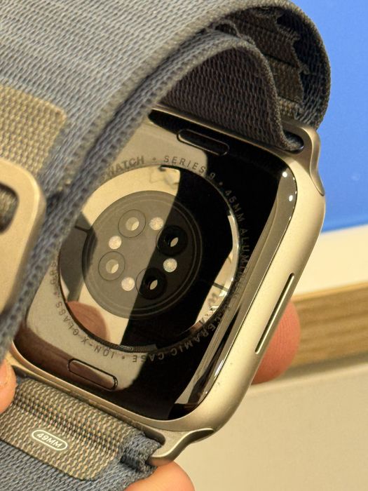 Apple Watch 9 45mm Silver