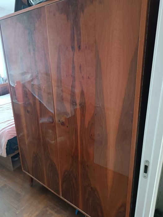 Продам шифоньер б/у