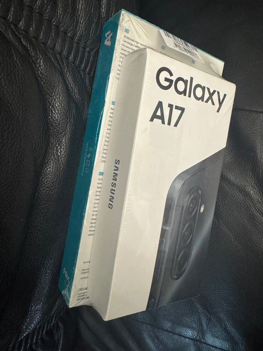 Смартфон Samsung Galaxy A17, 4GB, 128GB, light blue + преносима батерия 10 000 mah+ 24м. гаранция