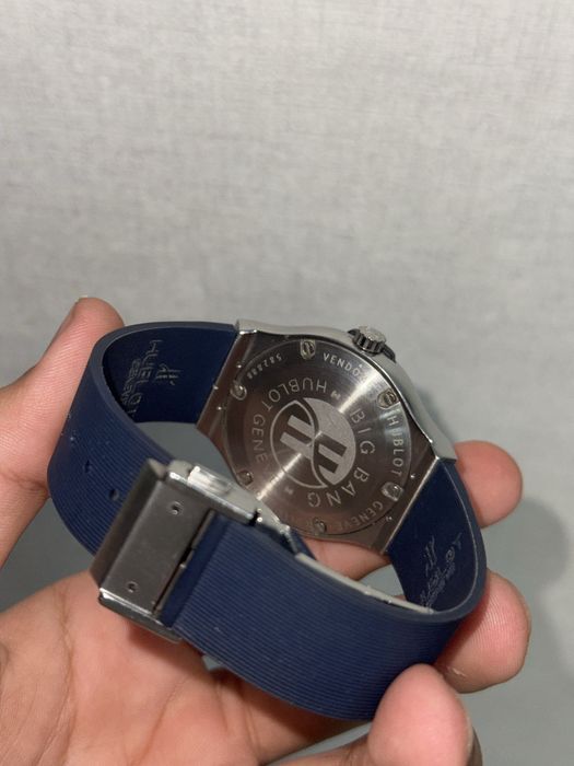 Часы Hublot темно синие