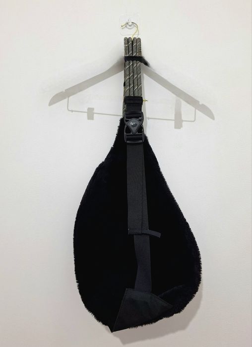 Rucsac KAVU Black Rope Fuzz Sling Bag Crossbody