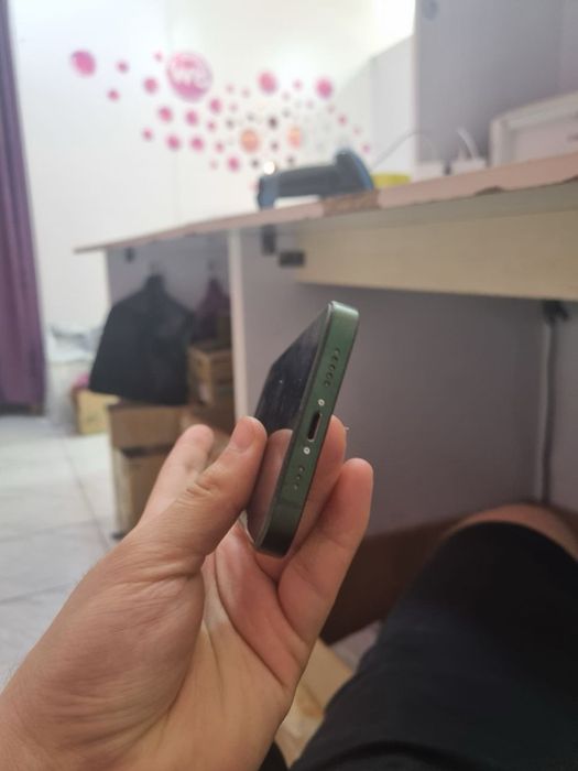 Iphone 13 продаю срочно