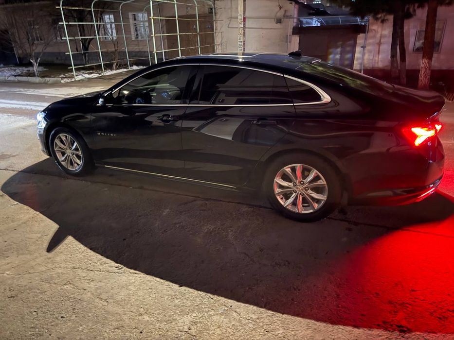 Malibu premier 2022 srochno sotiladi xolati ideal