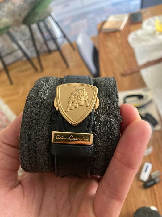 Часовник Tonino Lamborghini