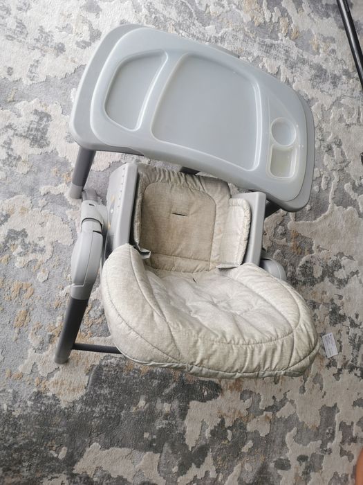Многофункциональный стульчик для кормления joie
