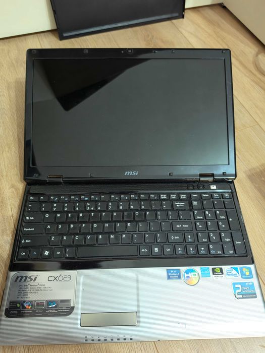 Лаптопи за части - MSI CX623 и Acer Aspire 5733