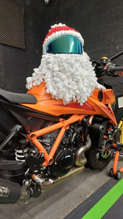 Аксесоари за каска