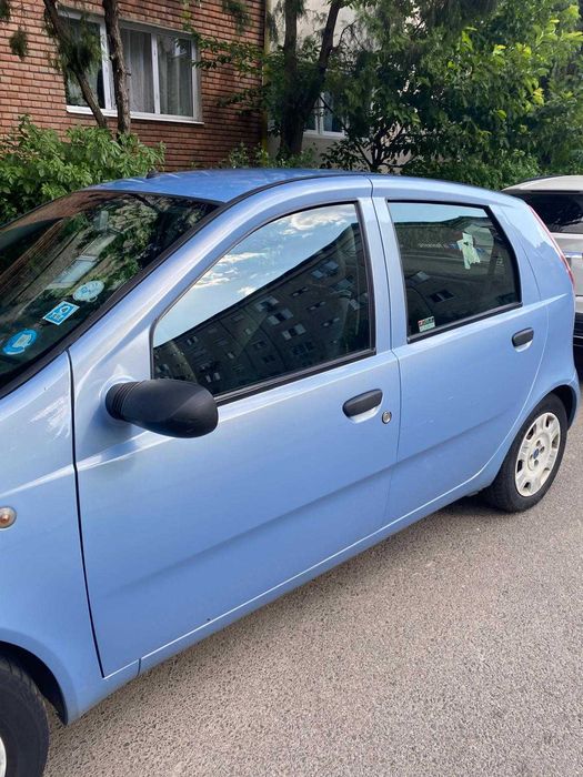 vand Fiat Punto 1.2 Benzină (2005) – Ideal pentru oraș / Începători